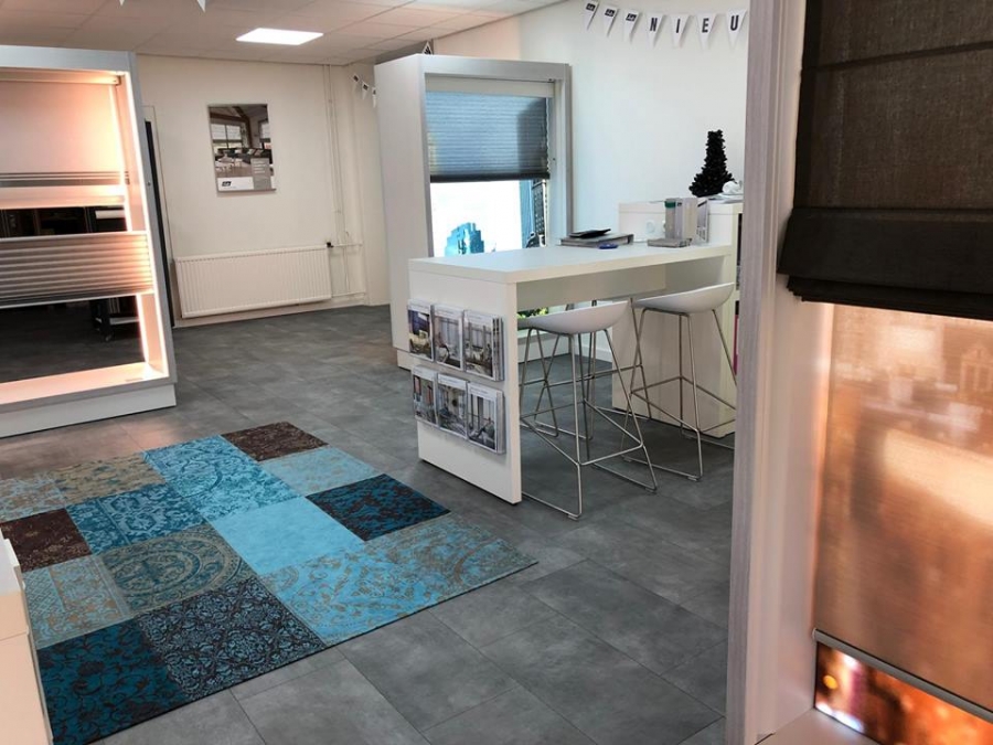 Showroom Luxaflex bij Lombardijen Interieur