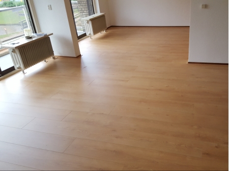 Tarkett laminaat in de kleur Naturel Oak